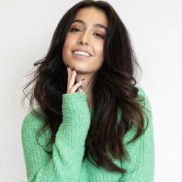 Elle Rayias