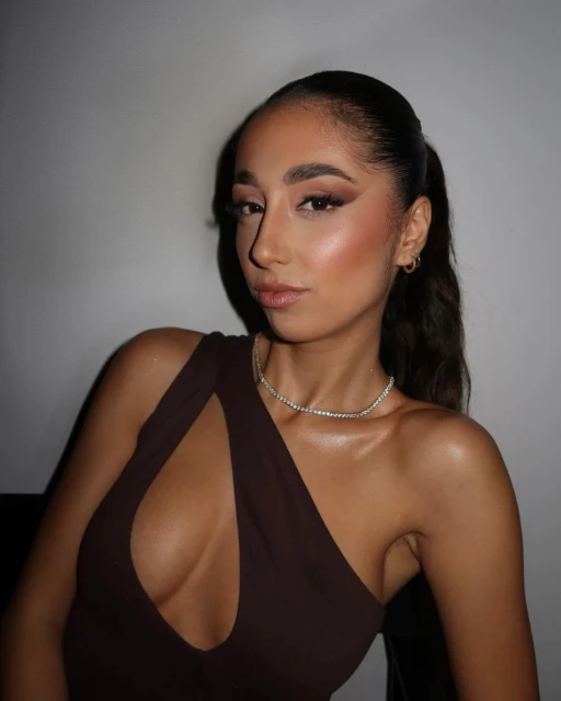 Elle Rayias