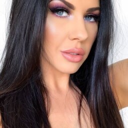 Nikkia Joy