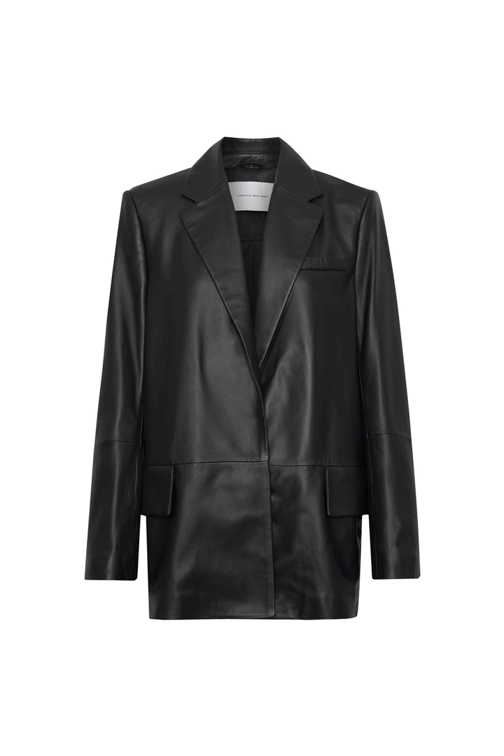 Black leather blazer on white background. Fashionable outerwear with notched lapels, front button closure, and flap pockets for a stylish design.