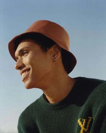 Daniel Benson