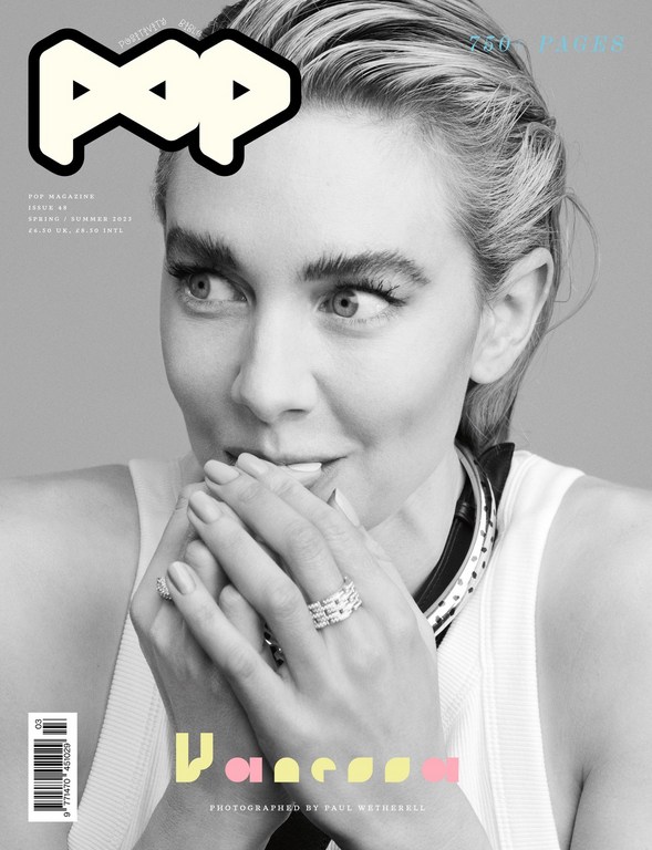 Magazine cover featuring a close-up of model Vanessa Axente against a gray background with the magazine's logo and issue information.