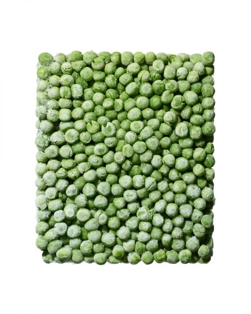 Close-up studio shot of vibrant green peas, densely packed in a square format, with a clean white background highlighting their texture.