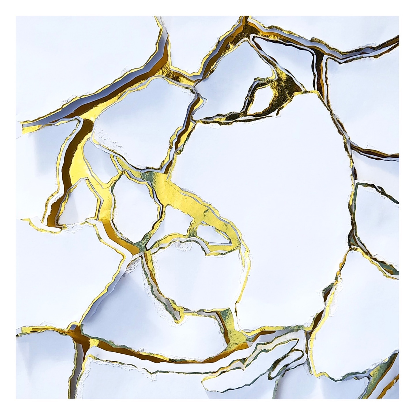 Abstract image featuring white fragments connected with gold lines, creating a visually striking and modern art piece.