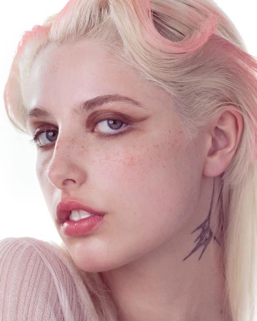 Chloe Claverie