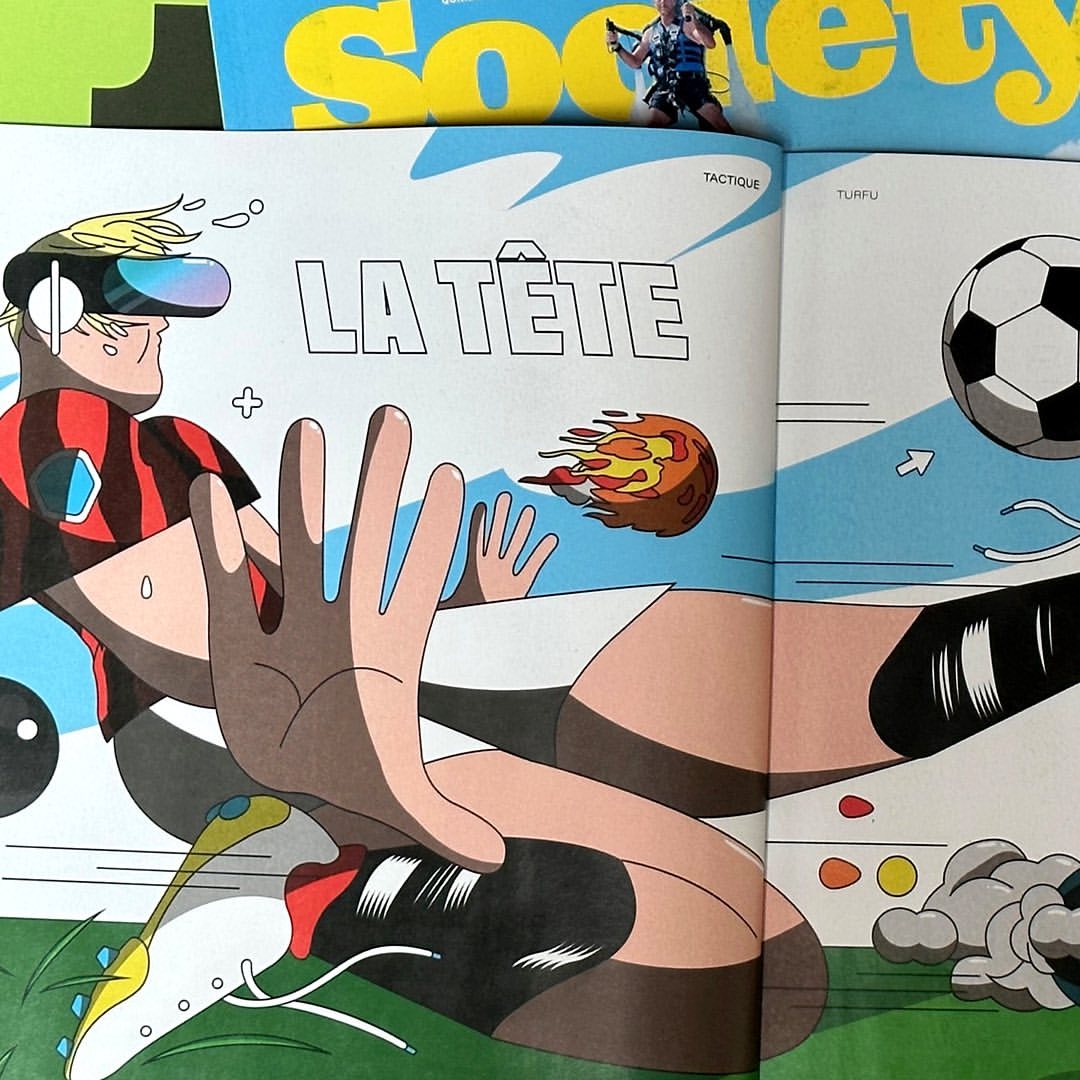 Illustrated soccer player wearing a VR headset kicks a flaming ball on a magazine page with the text 'LA TÊTE'.