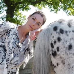 Mary Mccartney