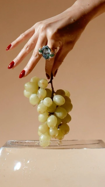 Suzanne Saroff