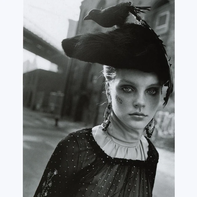 Della Bass