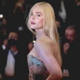 Elle Fanning