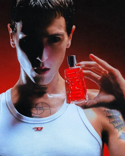 Diese Fragrance D-Red Campaign