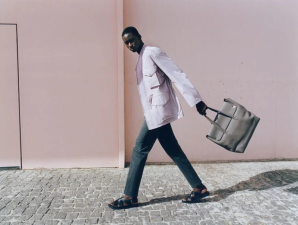 Le Monde d'Hermès 86 by Osma Harvilahti