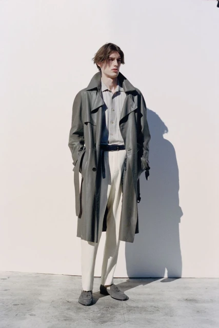A Uniform of Ease