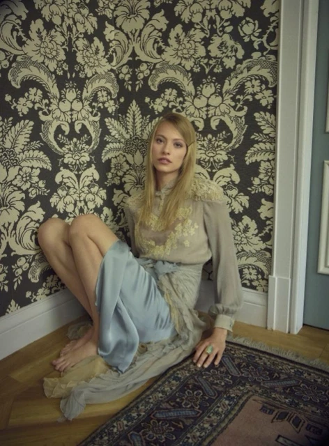 Feminine Allure