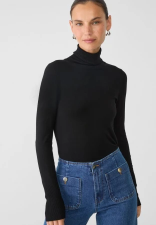 Stradivarius PreFall 2024 Lookbook