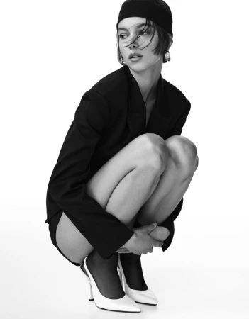 B&W by Javier Avila