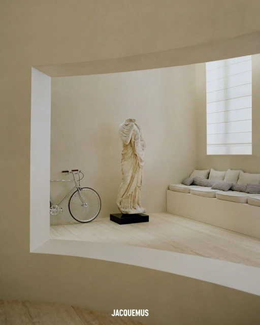 Simon Porte Jacquemus