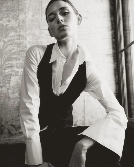 S/S Venetian Veil 2024