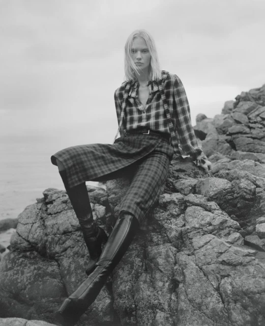 Pleasure & Leasure Issue 22