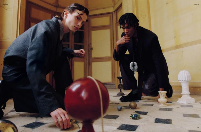 Issue 12  Boys Don’t Cry !