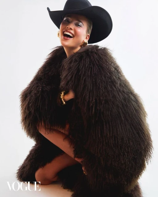 The Kellery Aesthetic Is Redefining Holiday Jewelry This Season