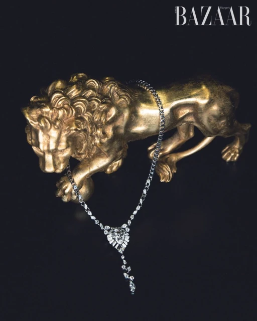 Les Signatures with Chanel High Jewelries