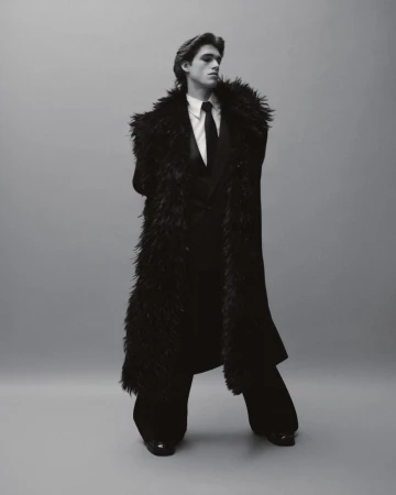 Glass Man Winter Shopping Guide 2025