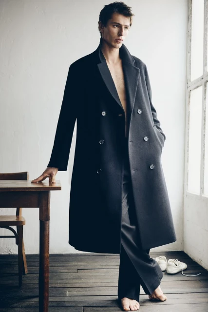 Minimal A/W 25 Clement by Alvaro Pereña