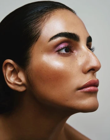 PRISMATICS – Bold Beauty & Metallic Tones