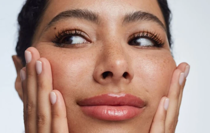 UKLIPS Full Lip Service