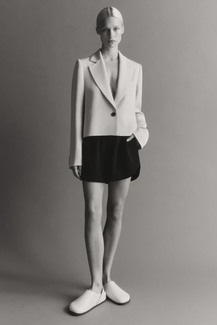 Resort Campaign 25