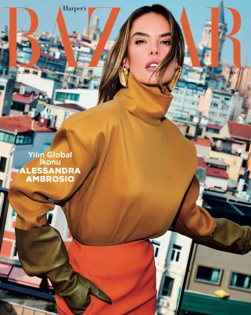 Harper's Bazaar Turkey December 2025 Cover