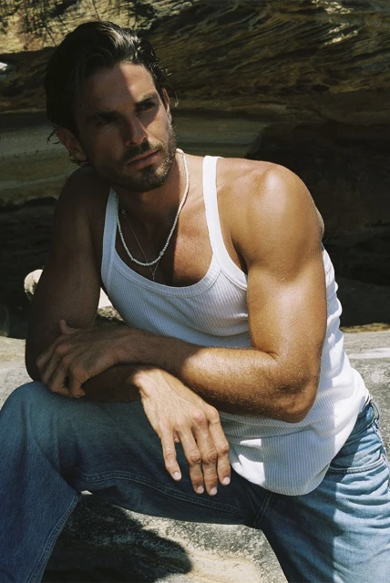 Emilio Alcaraz