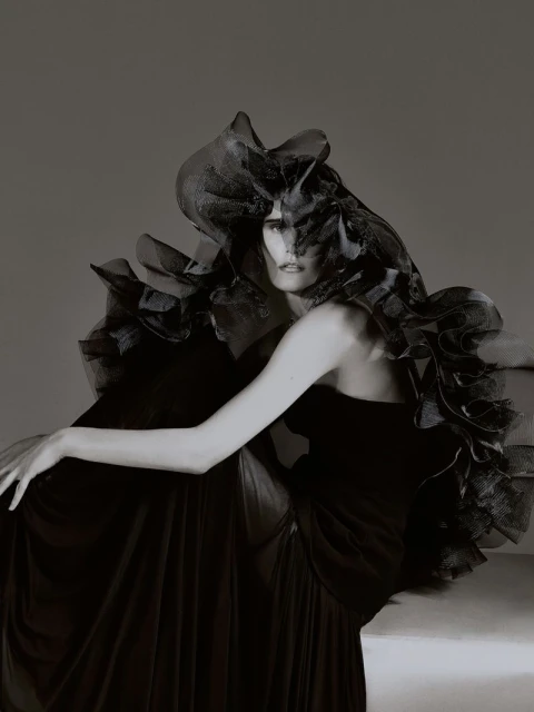 Tender and Light: The Most Feminine Trends of Spring–Summer 2025