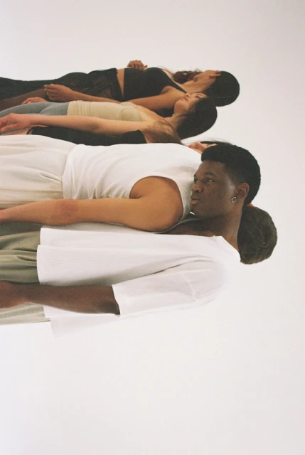 Eliott Tipp in "Improuve the others" by Spyros Rennt