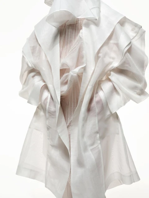 ISSEY MIYAKE SS 2025