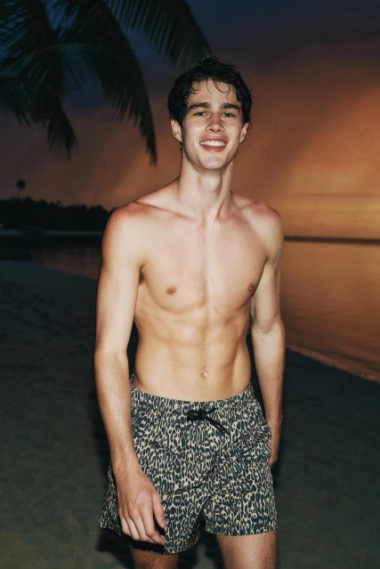 Summer 25 NH Campaign