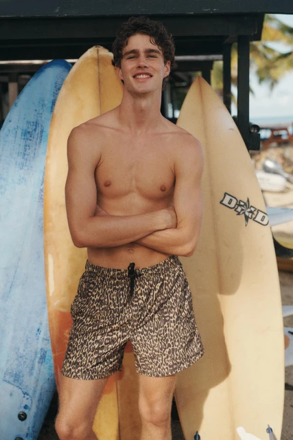 Summer 25 NH Campaign