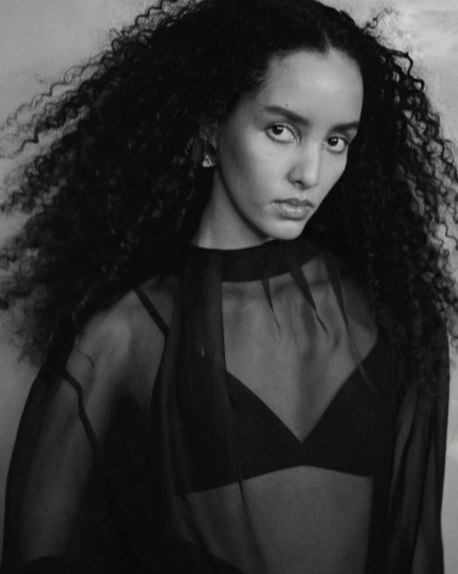 ÉDITAIRES MAGAZINE - 'THE MODERNE TROTTER’