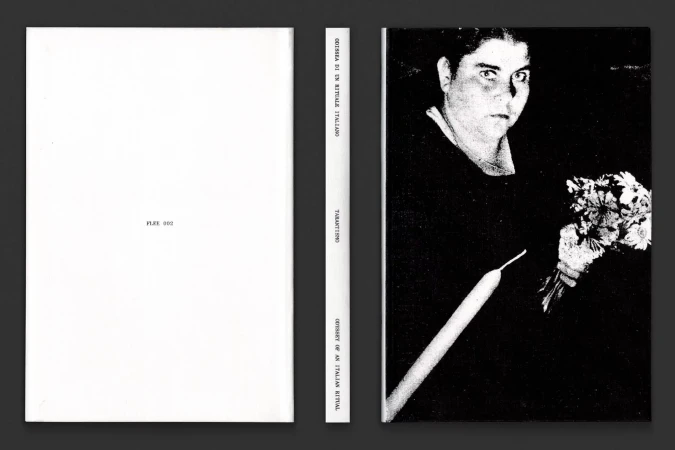 Book cover of 'Cerimonia di un Rituarle Italiano' featuring a woman holding flowers and a candle against a dark background.