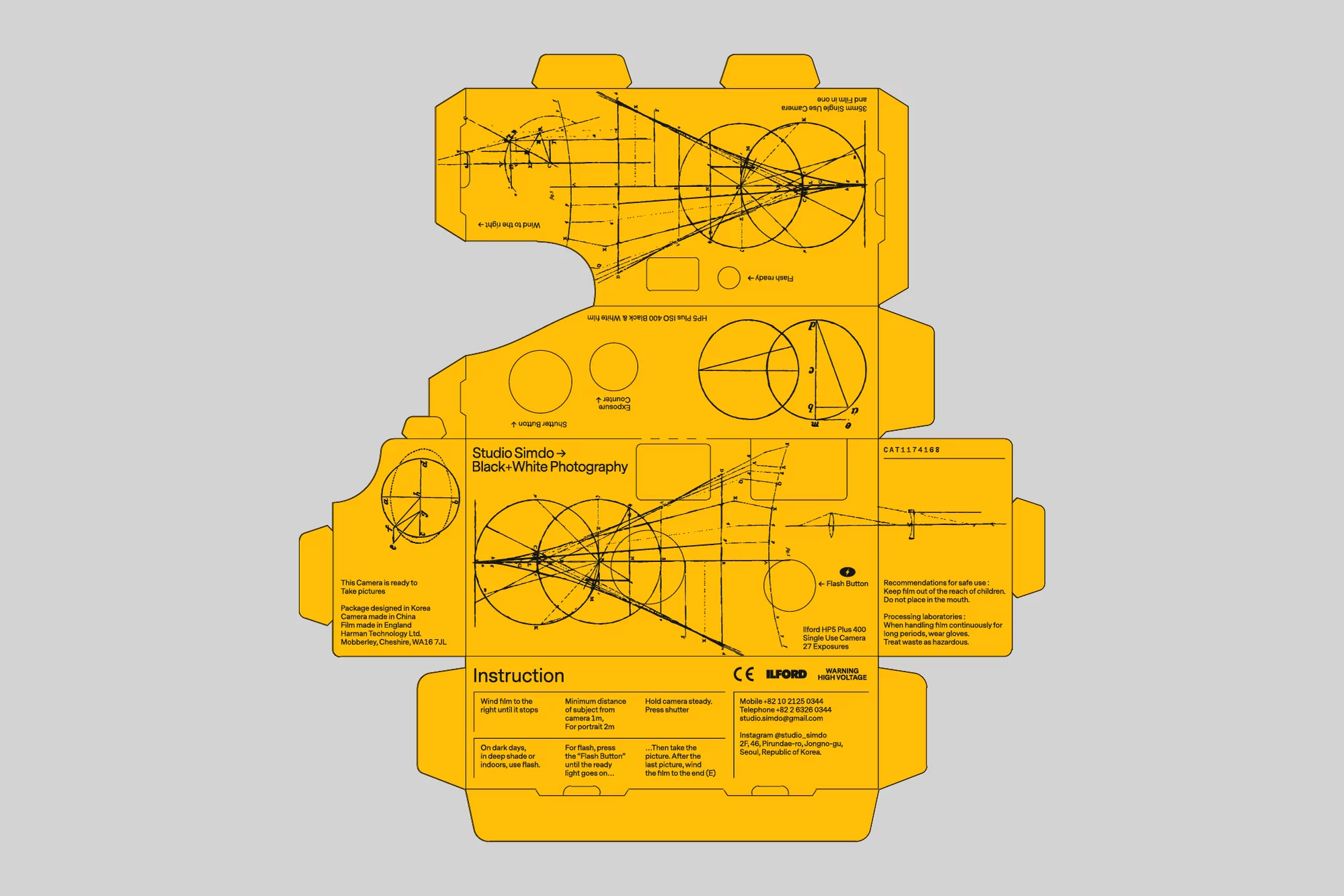 Yellow box graphics with instructions and diagrams for Studio Simdo black and white photography, against a gray background.