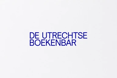Blue typography reading De Utrechtse Boekenbar centered on a plain white background