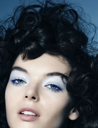 BLUE DREAMS