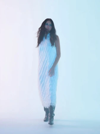 Who's that girl?