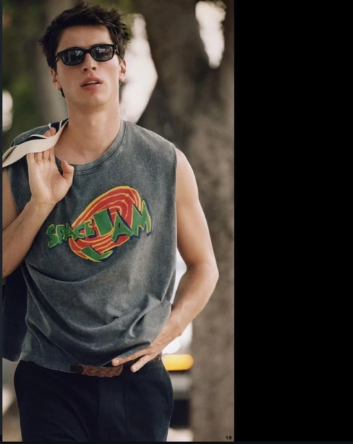 DYLAN'S T-SHIRT CLUB