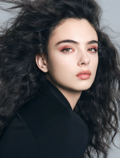 Deva Cassel