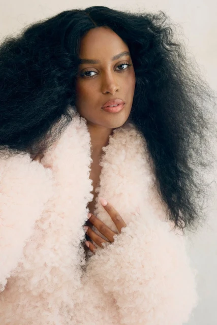 Ciara Miller Will Let the Universe H ...