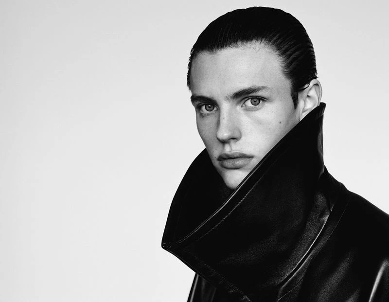 Photography by Alasdair McLellan, St ...
