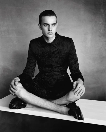 Photography by Alasdair McLellan, St ...