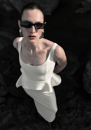 Roland Mouret SS 26 Evening Wear Loo ...